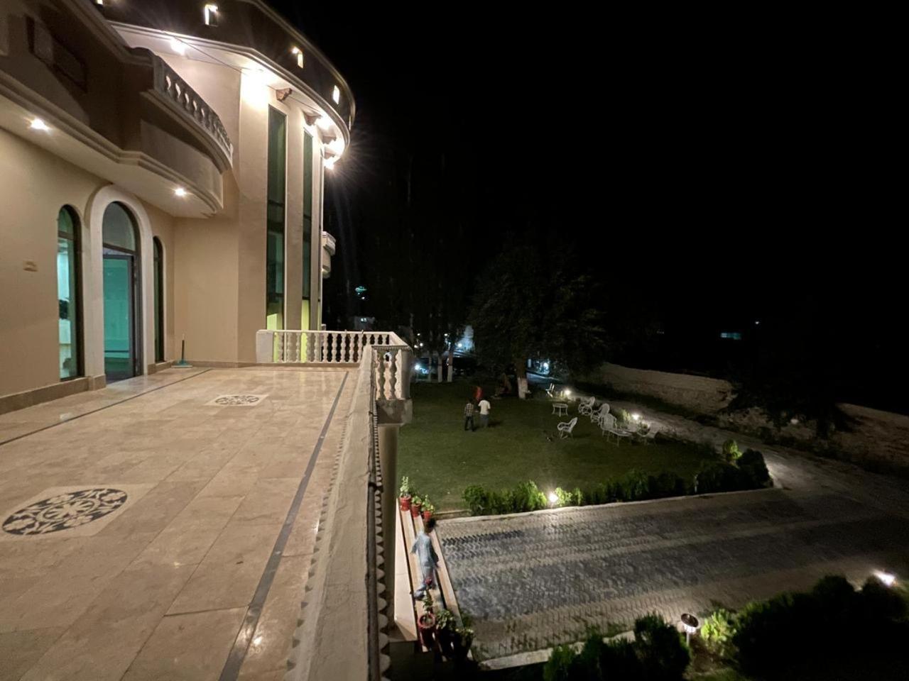 Skardu Saraye Hotel & Resort Exterior photo